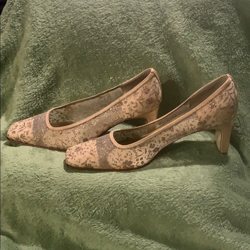 Gold shoes with Silver embellishments